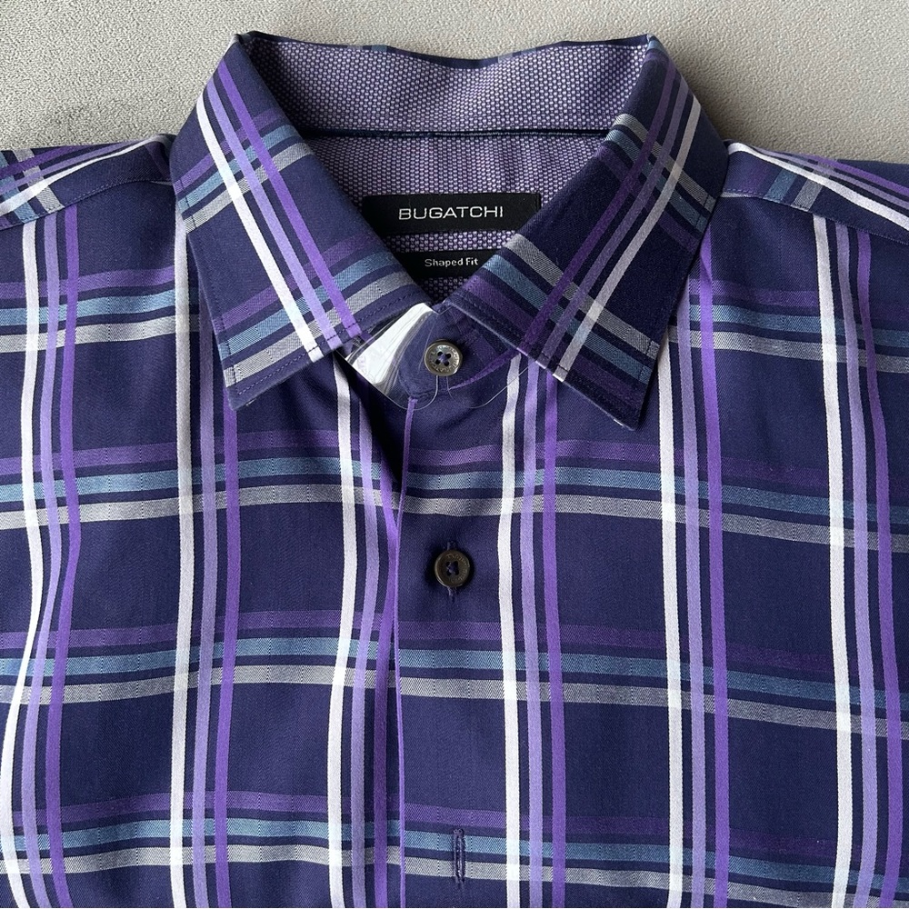 Bugatchi ~ Shaped Fit Button Up Shirt ~ Men’s Size Large